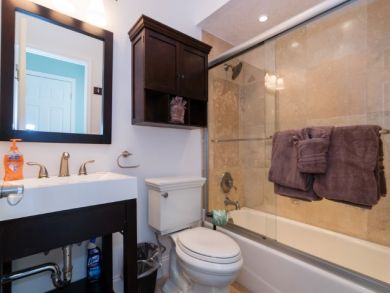 Spacious Bathroom